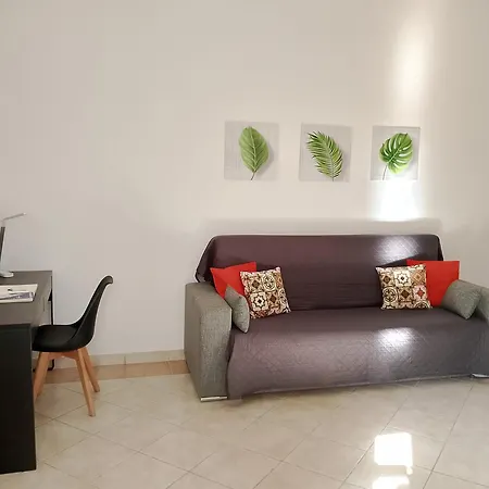 Lina's Sweet Apartment